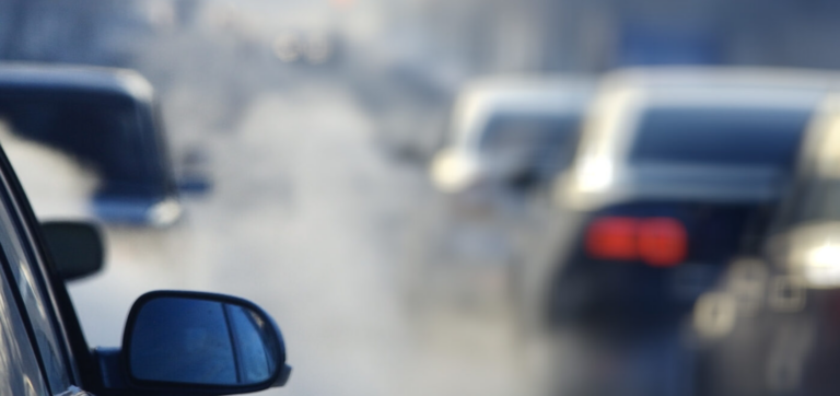 Early-pregnancy air pollution exposure linked to persistent depressive symptoms